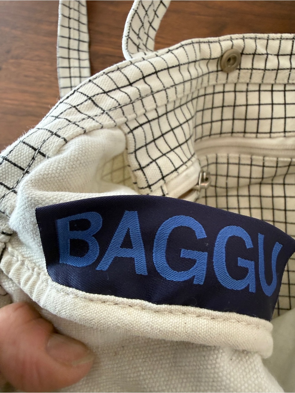 Set of 2 BAGGU Canvas Totes – Cow Print & Grid Pattern – EUC/Pre-Loved - Picture 8 of 16